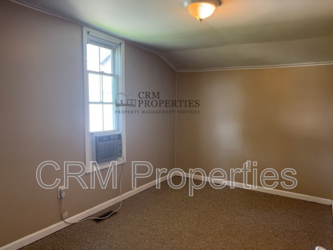 Building Photo - 1327 S Ohio St