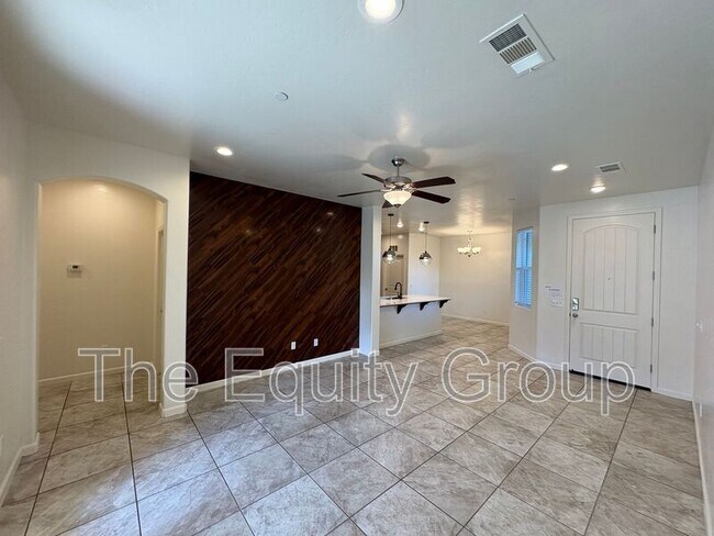 Building Photo - 3215 N Kent St