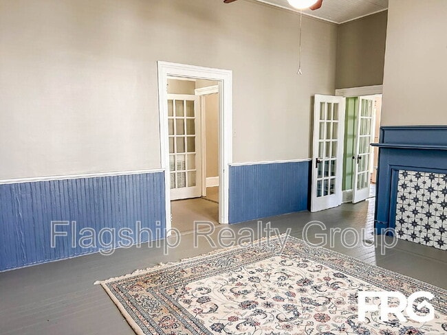 Building Photo - 304 N Caswell St