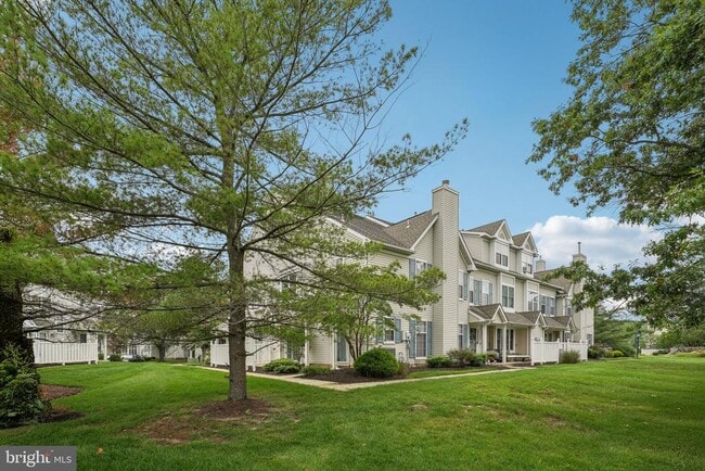 Building Photo - 505 Oliphant Ln