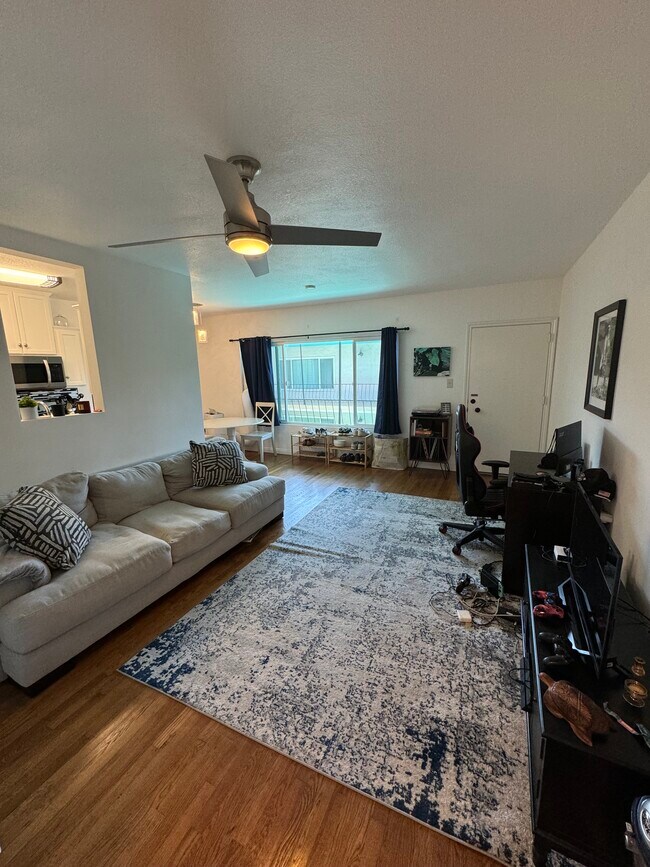 Building Photo - 1101 E Ocean Blvd