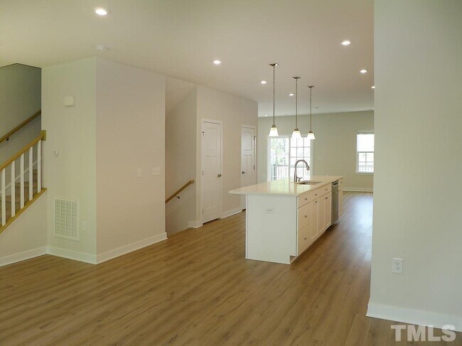 Building Photo - 137 Callowhill Ln