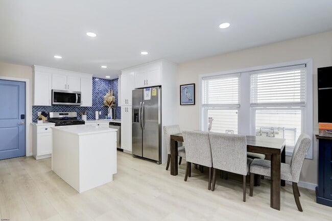 Building Photo - 125 N Wissahickon Ave