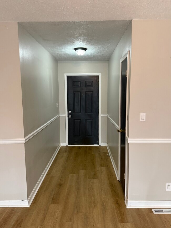 Building Photo - 1939 Meridian Dr