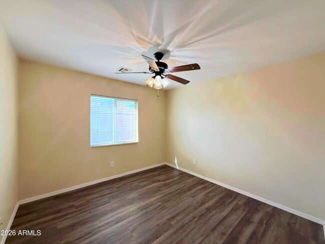 Building Photo - 1727 E Joseph Way