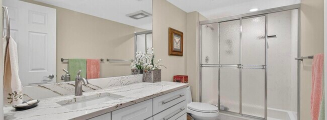 Building Photo - 16941 Waterbend Dr