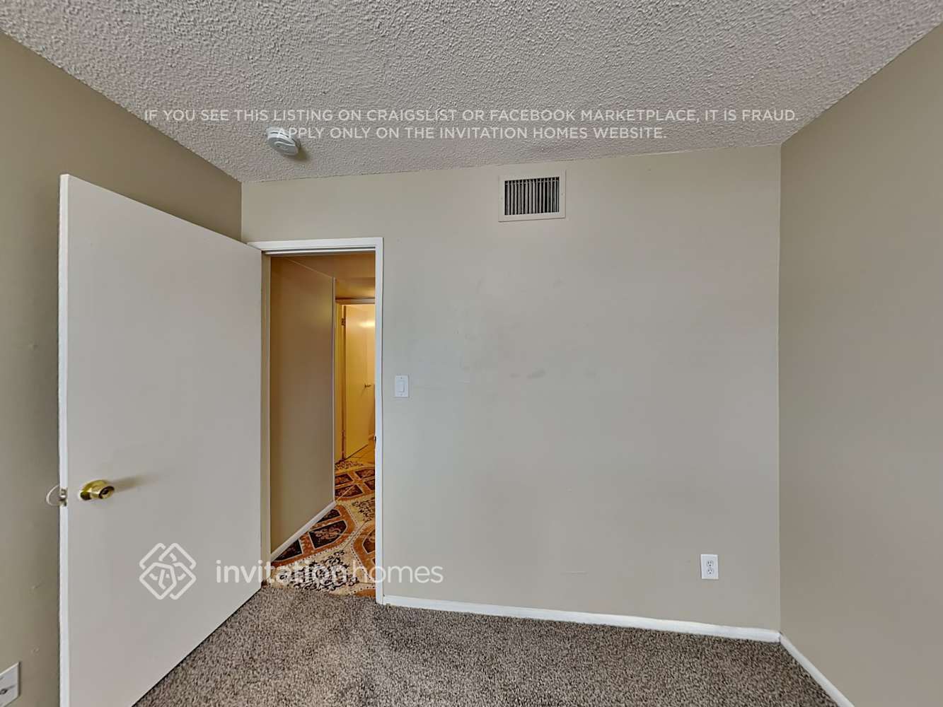 Building Photo - 4142 W Royal Palm Rd
