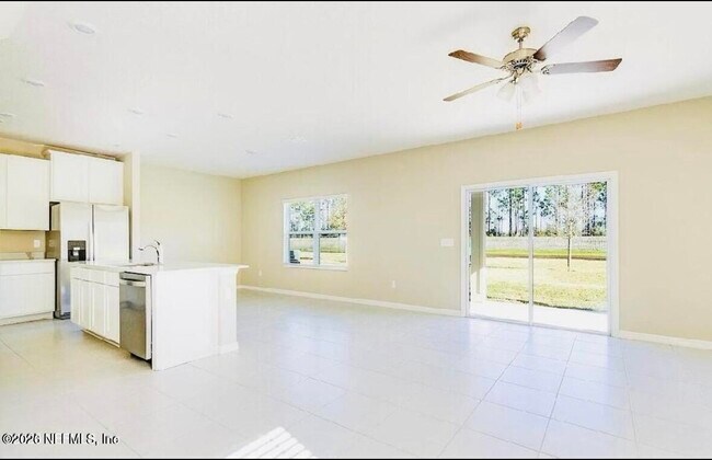 Building Photo - 87 Fellbrook Dr