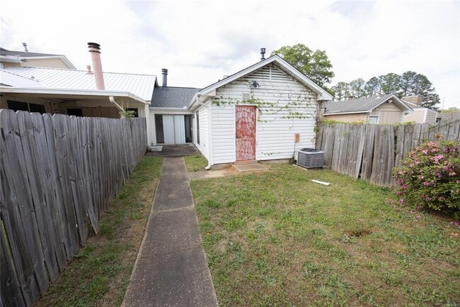 Building Photo - 4732 Retreat Rd