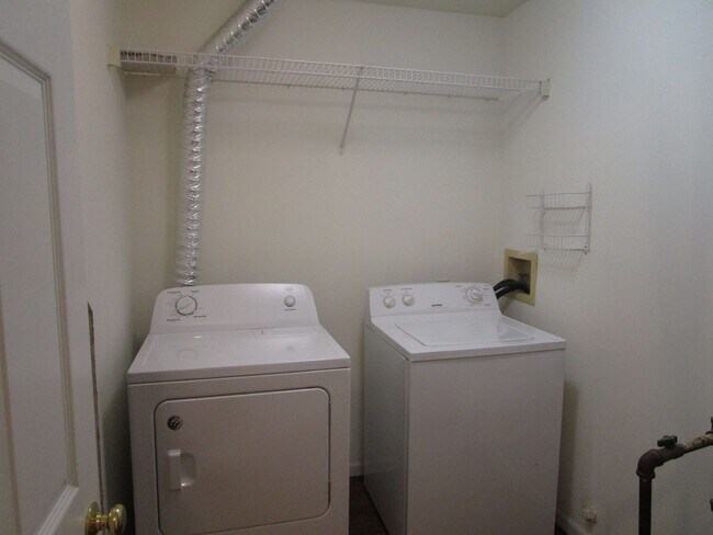 Building Photo - 3501-3503 Delmar Ct.