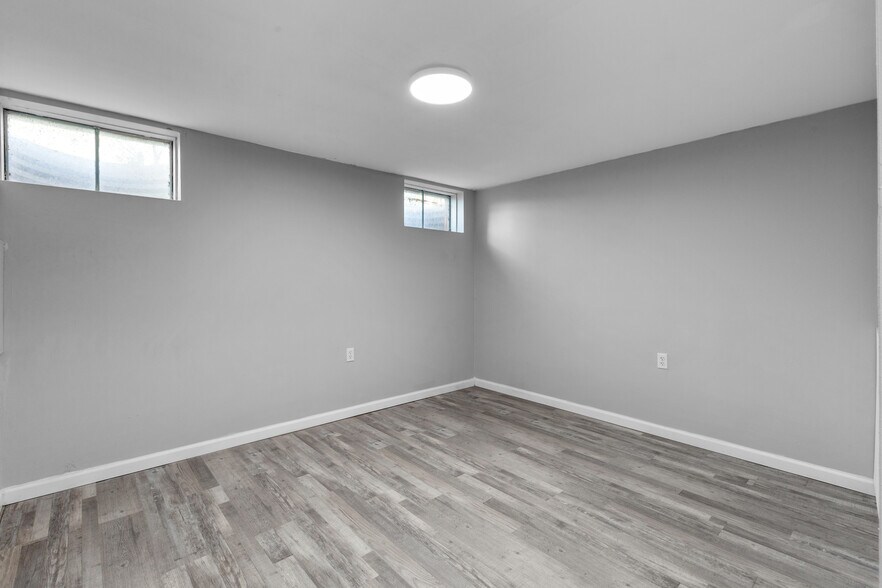 Building Photo - 147 Harbor View Dr