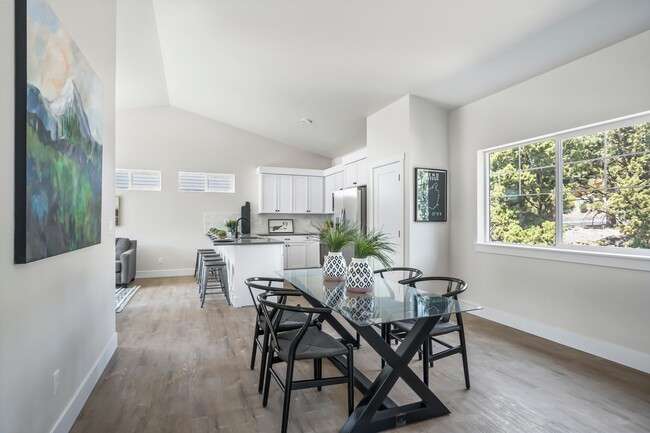 Building Photo - *SPECIAL REDUCED SECURITY DEPOSIT* New 2 Bed/1 Bath Duplex Apartment with Two Car Garage - Westsi...