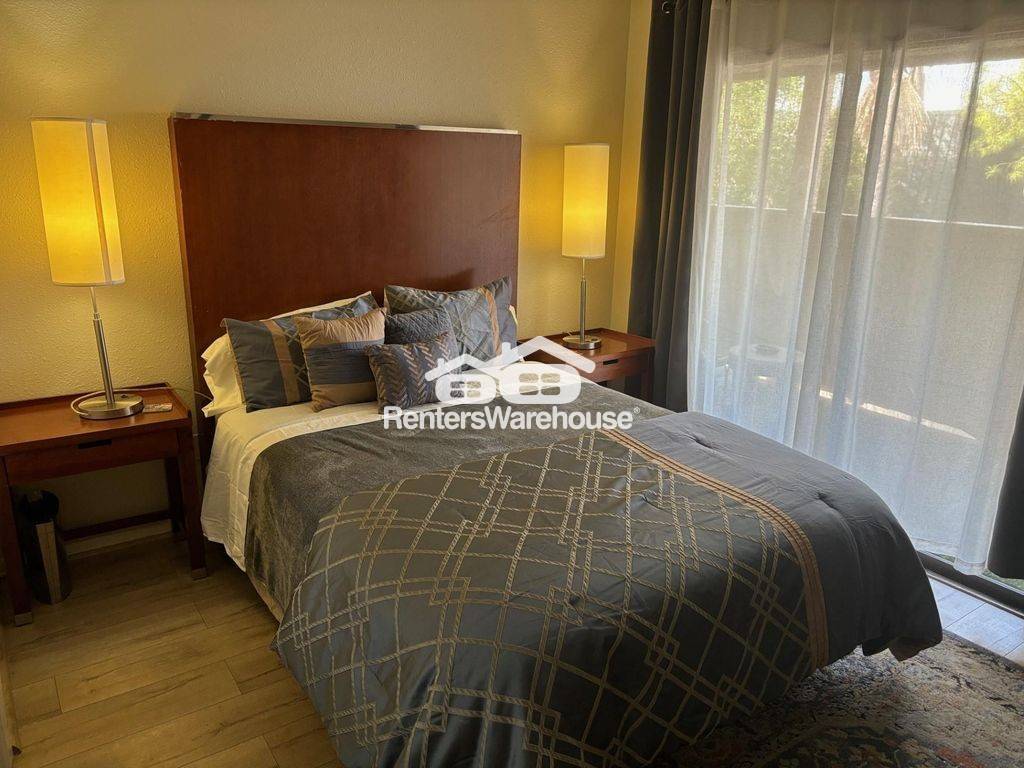 Building Photo - 8433 Hearth Dr