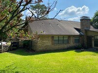 Building Photo - 2300 Aster Way