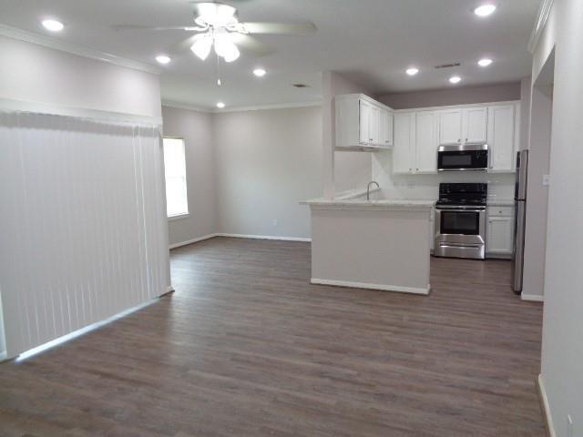 Building Photo - 12565 Melville Dr