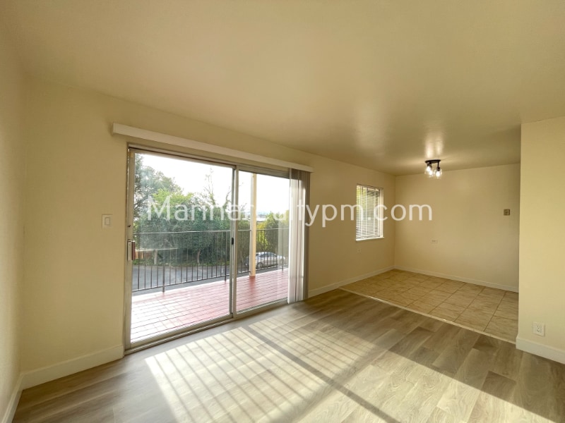 Building Photo - 129-191 Hilborn St