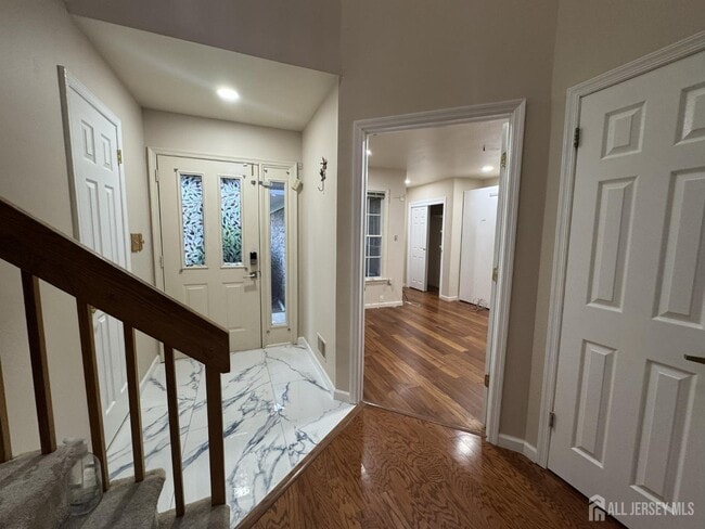 Building Photo - 22 Briarwood Ct