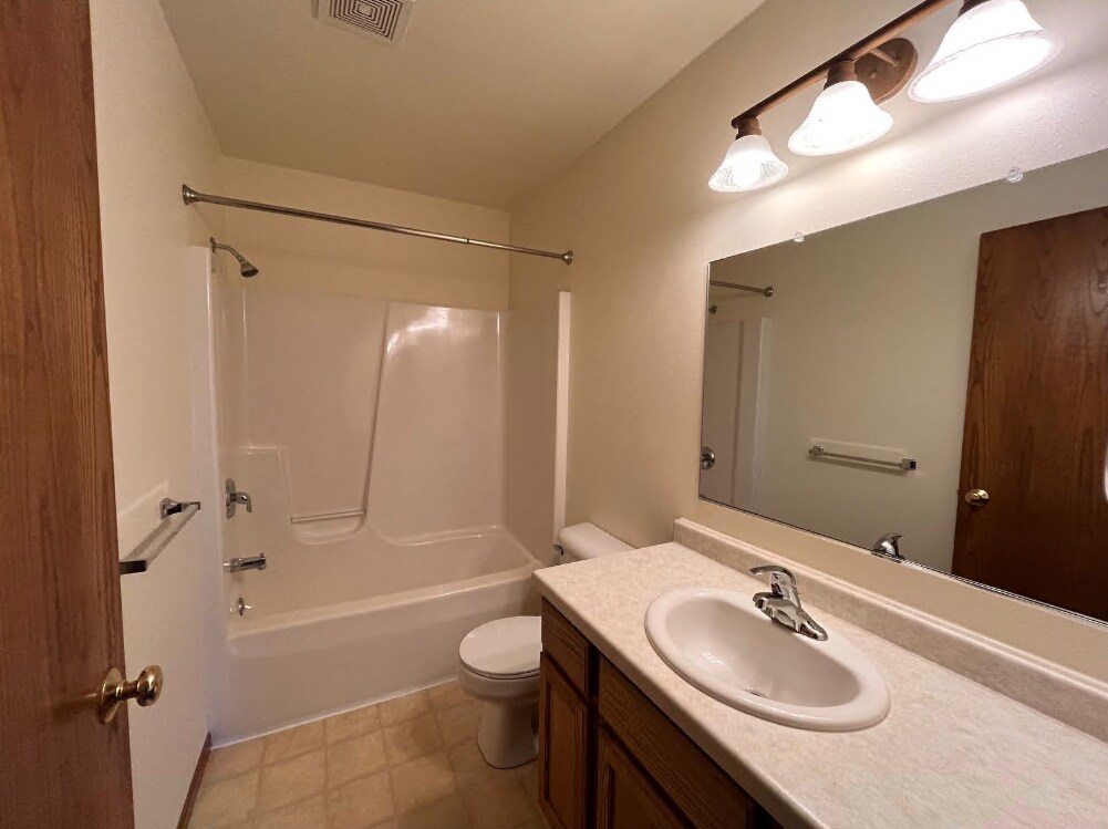 Building Photo - 1307 Glenn Pl