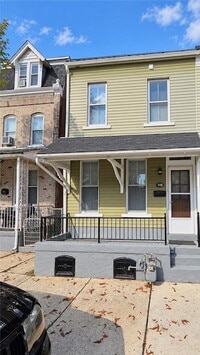 Building Photo - 748 N Eighth St