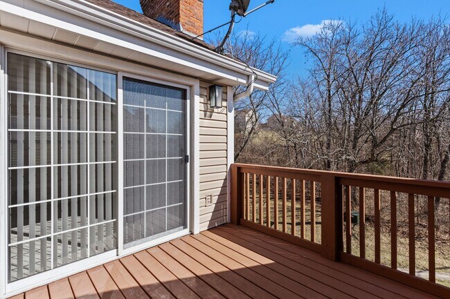 Building Photo - St Charles Area Townhouse