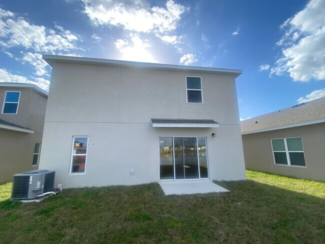 Building Photo - Limited-Time Offer: $500 OFF your second m...