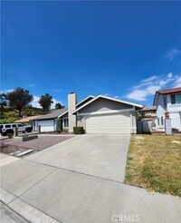 Building Photo - 2417 E Gloria St