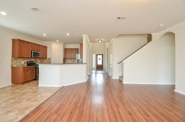 Building Photo - 3119 Balch Springs Ln