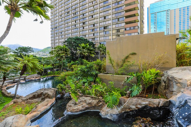 Building Photo - 55 S Kukui St
