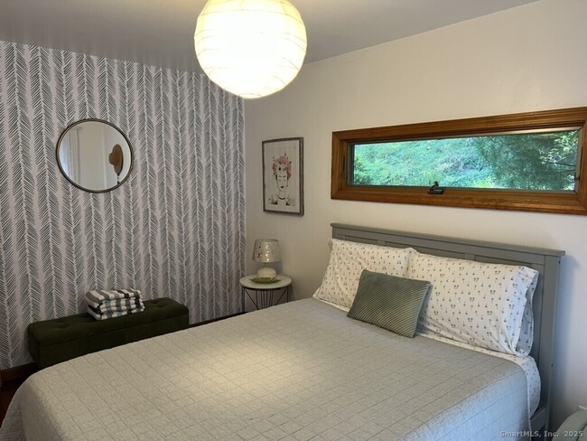 Building Photo - 106 Injun Hollow Rd