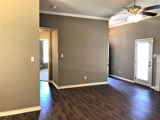 Building Photo - 5903 103rd St