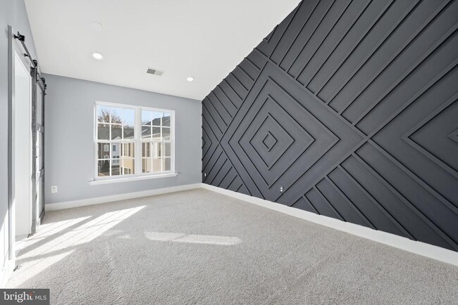 Building Photo - 7665 Audubon Meadow Way