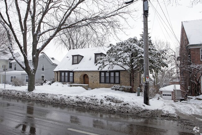 Building Photo - 645 E Gorham St