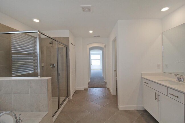 Building Photo - 15238 Serene Shores Loop