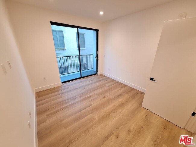 Building Photo - 8326 Blackburn Ave