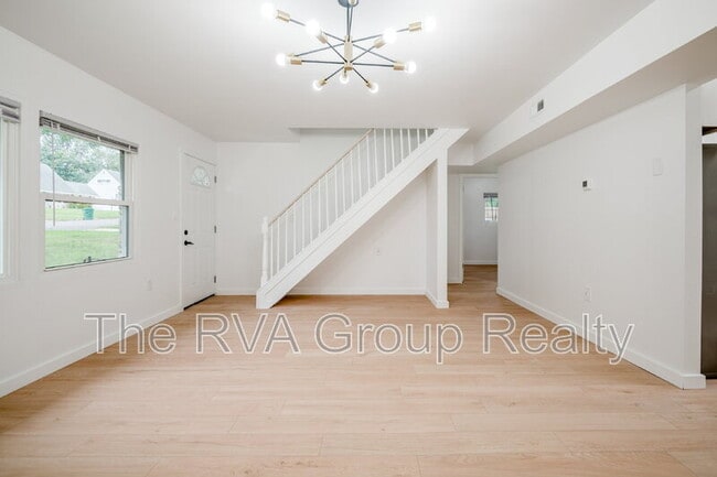 Building Photo - 5408 Westbourne Dr