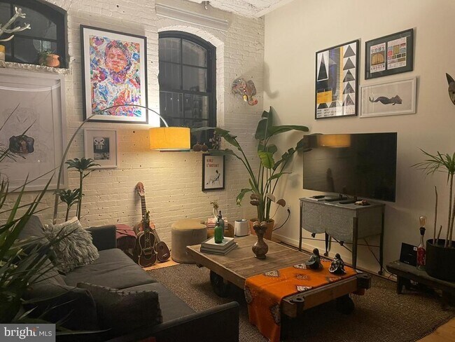 Building Photo - 437 New York Ave NW