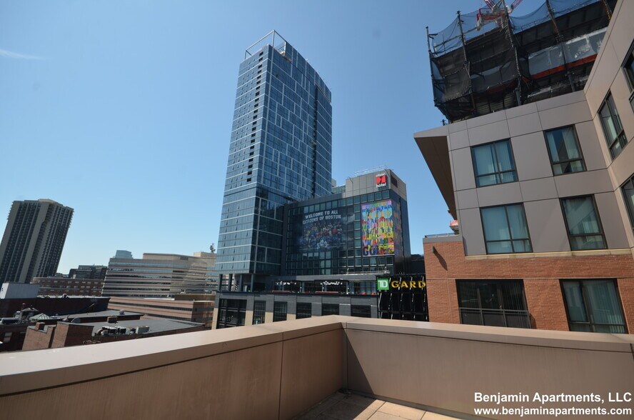Building Photo - 112 Canal St