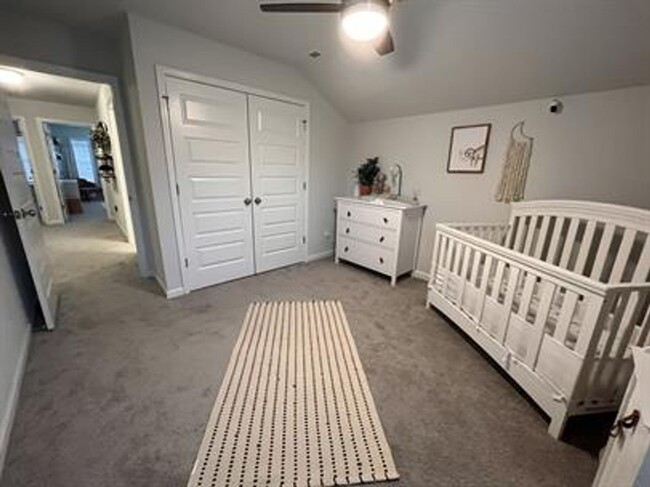 Building Photo - Beautiful 4-Bedroom Home with Office, Bonu...