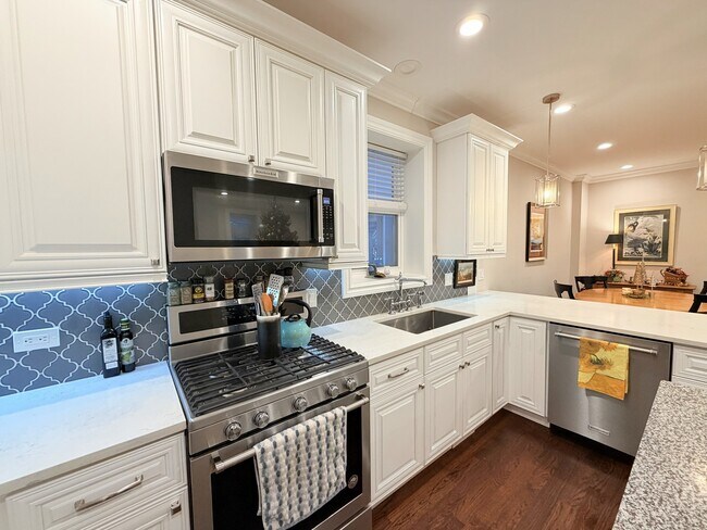 Building Photo - 3646 N Fremont St