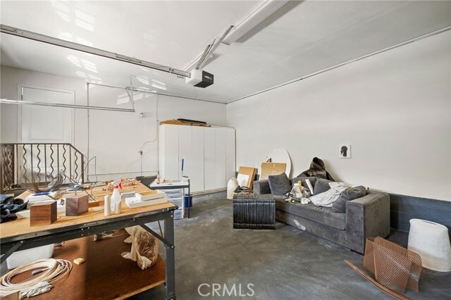 Building Photo - 6247 Hamilton Ln