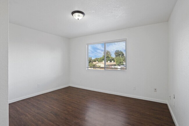 Building Photo - 3557 Merced Ave