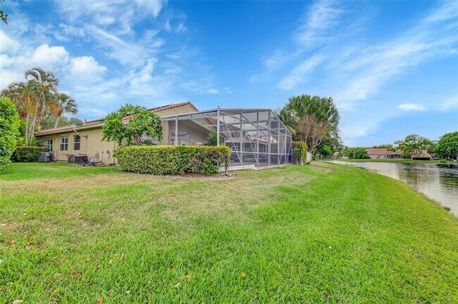 Building Photo - 16417 Sapphire Pl