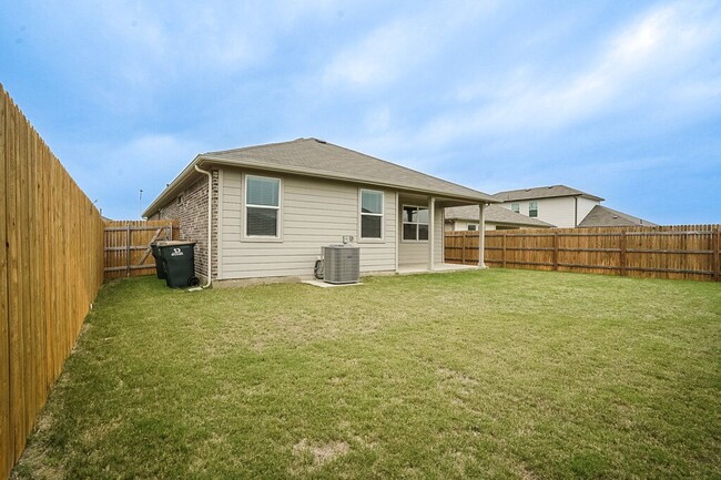 Building Photo - 224 Briggs Ln