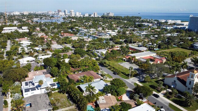 Building Photo - 1959 SE 25th Ave