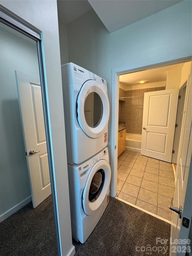 Building Photo - 210 N Church St