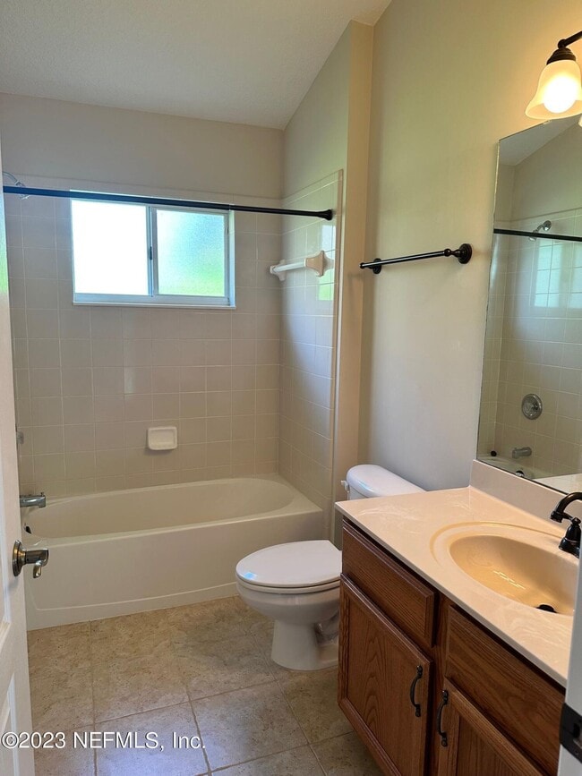 Building Photo - 1439 Barrington Cir