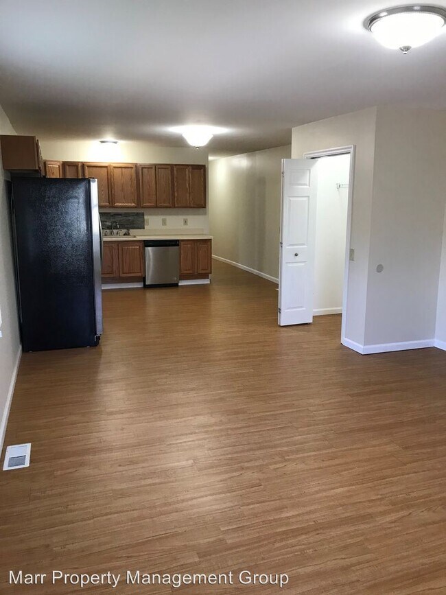 Building Photo - 1605 N Mulberry St