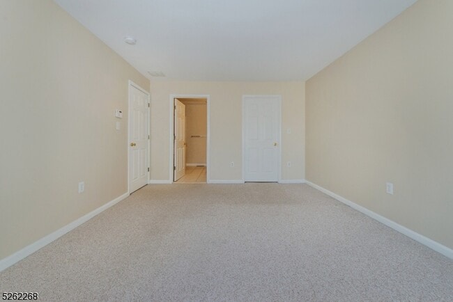 Building Photo - 228 Riverwalk Way