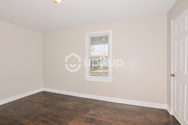 Building Photo - Fantastic 3bd/1ba home! Let yourself in!