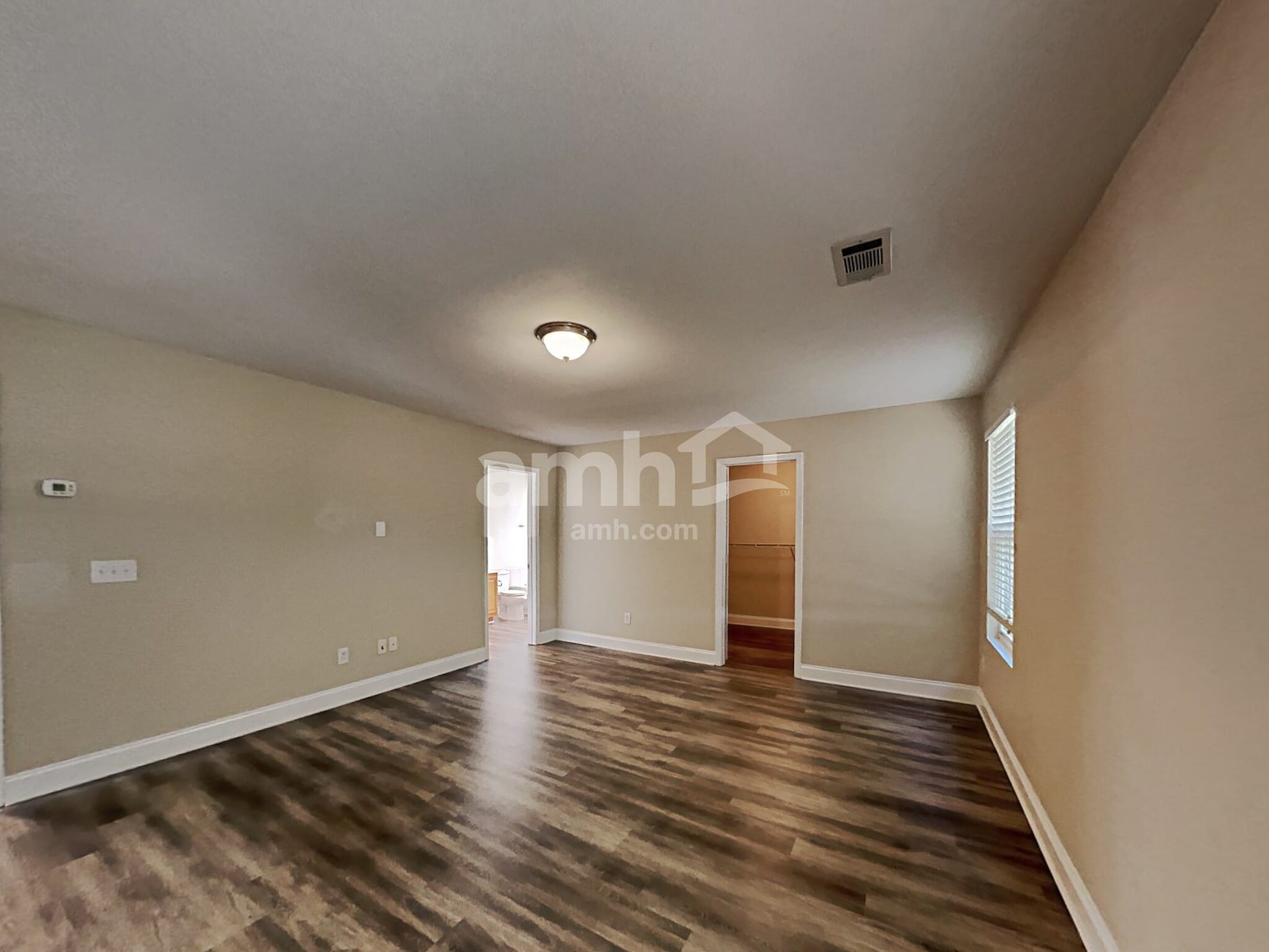 Building Photo - 2774 Jordan Ln